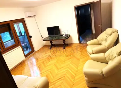 LIPOVEI - 3 CAMERE - ETAJ 1 - BLOC IZOLAT - 2 BAI - 2 BALCOANE - CENTRALA PROPRIE - CLIMA - Timisoara