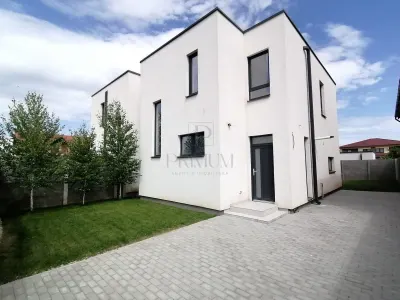 Duplex modern - design deosebit - zona foarte buna - 3 dormitoare - Mosnita Noua