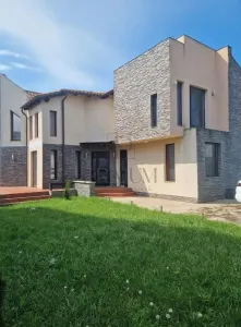 Casa individuala - zona excelenta - la cheie - foto 1