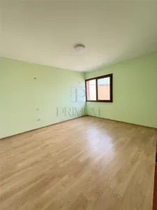 GIROC IQ - 3 CAMERE - SPATIOS - INCALZIRE IN PARDOSEALA - ZONA EXCELENTA - PARCARE INCLUSA - foto 4