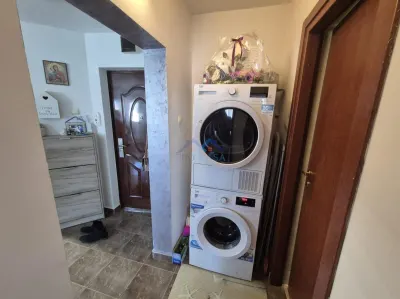 Apartament 2 camere decomandat, Cetate, et.3 - foto 7