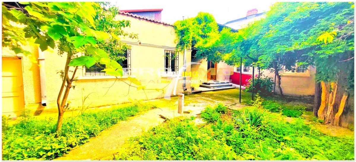 Faleza Nord - Universitate - Casa renovabila 100mp. cu teren 274mp. - Constanta