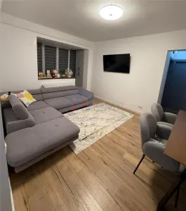 Apartament cu 3 camere, Renovat, Centru, 3c-4361 - Suceava