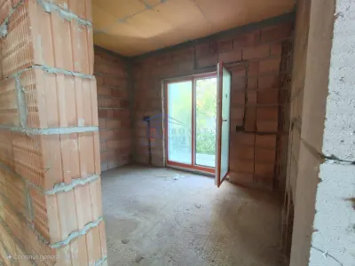 Casa in sistem duplex, Burdujeni, C-4100 - foto 3
