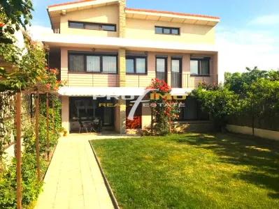 Stadionul Farul, vila P+1+M , 5 camere moderne - Constanta