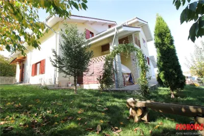 Magura - vila P+1E - teren 1.100mp - Bacau