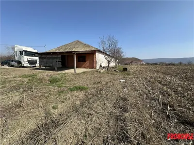 Letea Veche - Radomiresti - Hala 409 - teren 4.650mp - Bacau