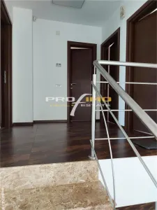 Cumpana, vila exclusivista, realizata, dotata si mobilata modern si functional - foto 9