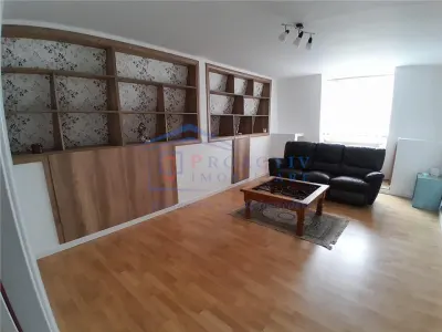 Apartament cu 3 camere, Zamca, 3C-4096 - foto 1