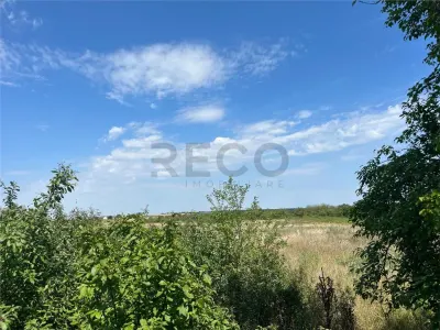 RECO Teren intravilan 3,9 ha -Les - foto 5