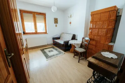 Domeniu de vanzare | 2 Case | Teren 5800 mp | Bucsoaia, C-5511 - foto 5