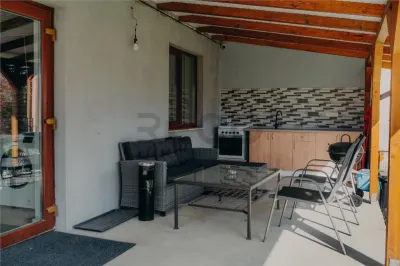 RECO, VILA MODERNA 7 DORMITOARE, BAILE 1 MAI - foto 6