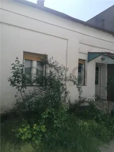 RECO  Casa 2 camere in Oradea zona centrala - foto 2