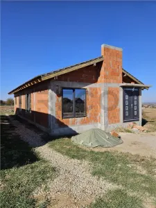 Reco Casa in Paleu cu Toate Utilitatile - foto 1