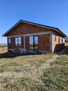 Reco Casa in Paleu cu Toate Utilitatile - foto 2