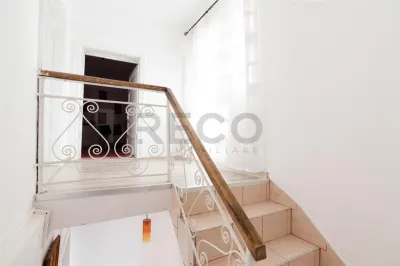 RECO Casa  cu 4 camere la 5 minute de centru (Olosig) -Oradea-curte si acces auto - foto 11