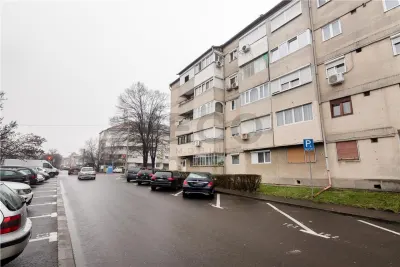 Reco, Apartament cu 1 camera Rogerius - Oradea