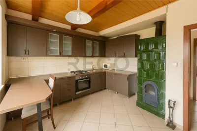RECO Casa de vacanta 1 camera, zona Episcopia Bihorului, teren generos si balta de pescuit - foto 4