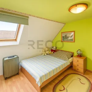 RECO Casa S+P+M cu spatiu comercial si garaj in Marghita - ideala pentru locuit si afacere - foto 9