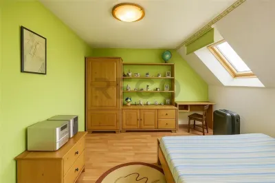 RECO Casa S+P+M cu spatiu comercial si garaj in Marghita - ideala pentru locuit si afacere - foto 10