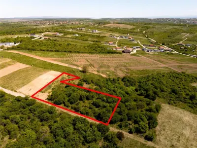 RECO Teren intravilan pentru investitie 2414 mp -dealuri Oradea - foto 6