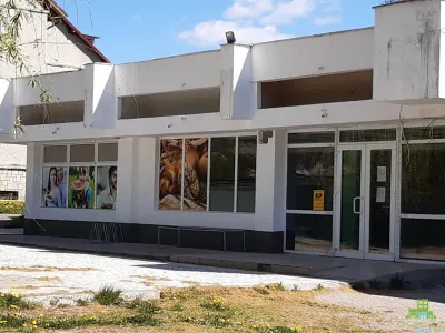 Inchiriere spatiu comercial 400 mp - foto 3