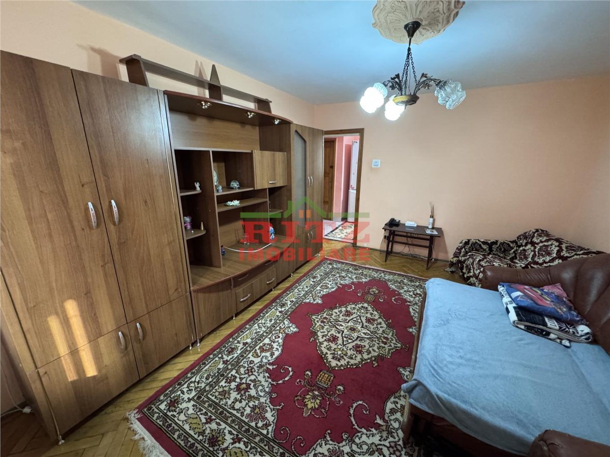NOU! Ap. 2 cam. DE INCHIRIAT, mob. si utilat, et.2, Zona Zahana! - Slatina