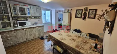 CASA DE VANZARE CU GARAJ,ZONA BOLD - foto 5