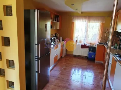 Casa de vanzare Bucium 1000mp teren - foto 18