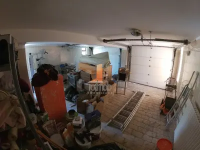 Vila 2.700mp, Paradisul Verde, cu piscina si padure proprie - foto 18