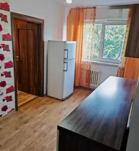 Apartament 2 camere Podu Ros, etajul 3 - Iasi