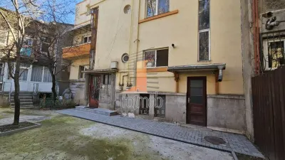 Apartament 3 camere in vila etajul 1+2 camere amenajate la mansarda, zona Eminescu - Bucuresti