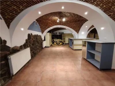 Spatiu comercial in Gheorgheni str. Kossuth Lajos nr. 10 - Gheorgheni