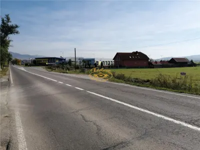 Teren intravilan in M. Ciuc langa Waberer''s - foto 3