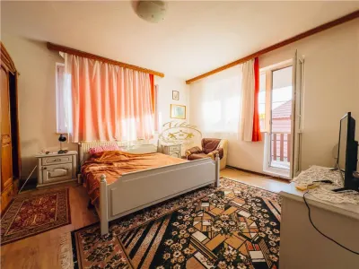 Proprietate cu 2 case (Praid, str. Regelui) - foto 11