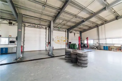 Imobil industrial - service auto complet echipat (Gheorgheni, str. Kossuth Lajos) - foto 23