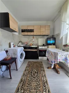 Apartament 3 camere, 2 bai, etaj intermediar- Nicolina - Iasi