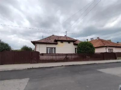 Casa de locuit duplex (Gheorgheni, str. Carpati) - foto 1