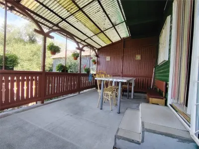 Casa de vacanta (Gheorgheni, str. Szarvas, zona Km 4) - foto 3