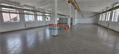 Spatiu comercial de inchiriat in zona centrala din Aiud - foto 1
