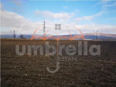 De vanzare in Gherla, Strad Hasdatii, 22.967m²/120€ m² - foto 1