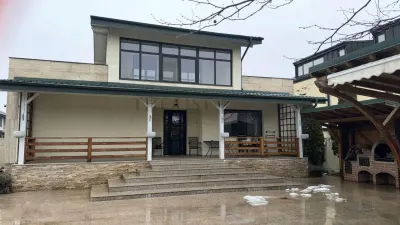 De Vanzare | Casa cu 4 camere | Otopeni - foto 1