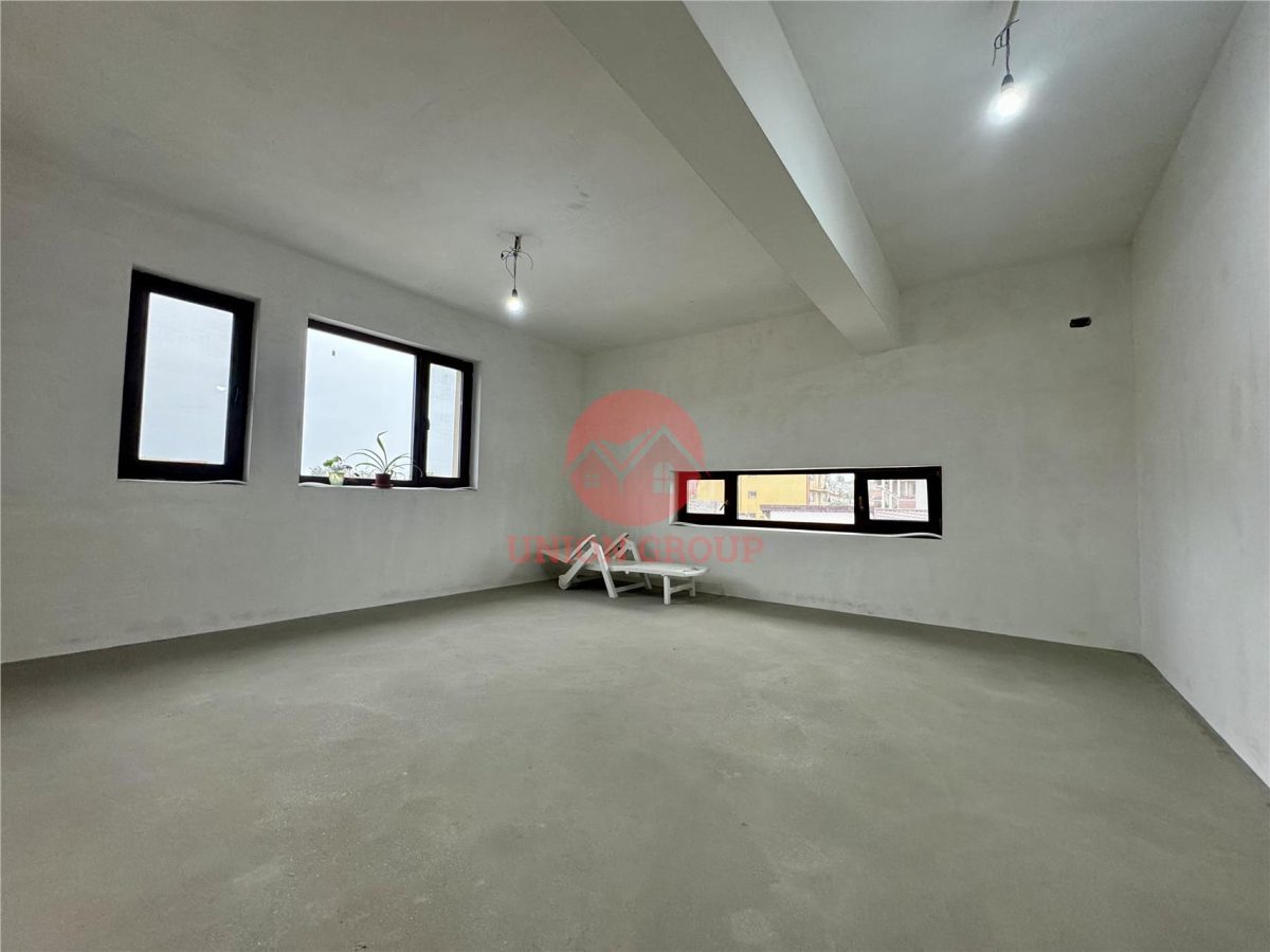 Apartament 3 Camere Decomandat, 94 mp, Zona Dacia - Constanta