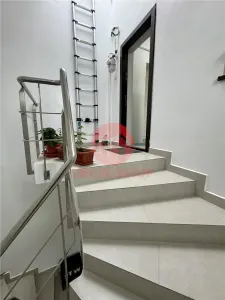 Apartament 3 Camere Decomandat, 94 mp, Zona Dacia - foto 12