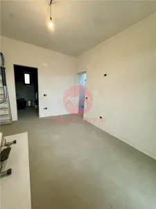 Apartament 3 Camere Decomandat, 94 mp, Zona Dacia - foto 3