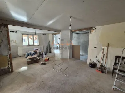 Casa de vanzare in Belis, in centru. - foto 5