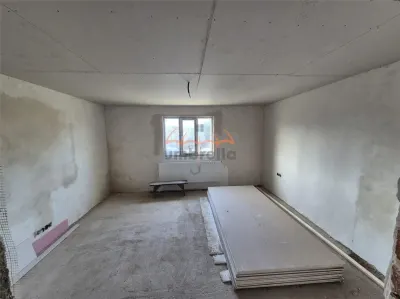 Casa de vanzare in Belis, in centru. - foto 8