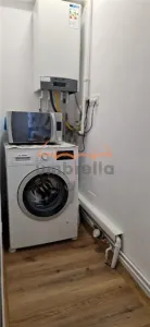 Apartament 3 cam. de vanzare str. Horea - foto 4