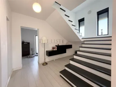 Casa cu 6 Camere | Proprietate Premium | PETRACHIOAIA - foto 7