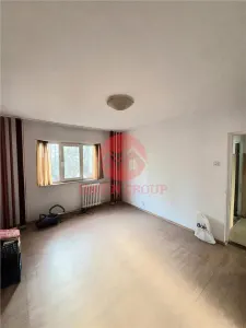 Apartament 3 Camere, Decomandat, Inel 2 - foto 1